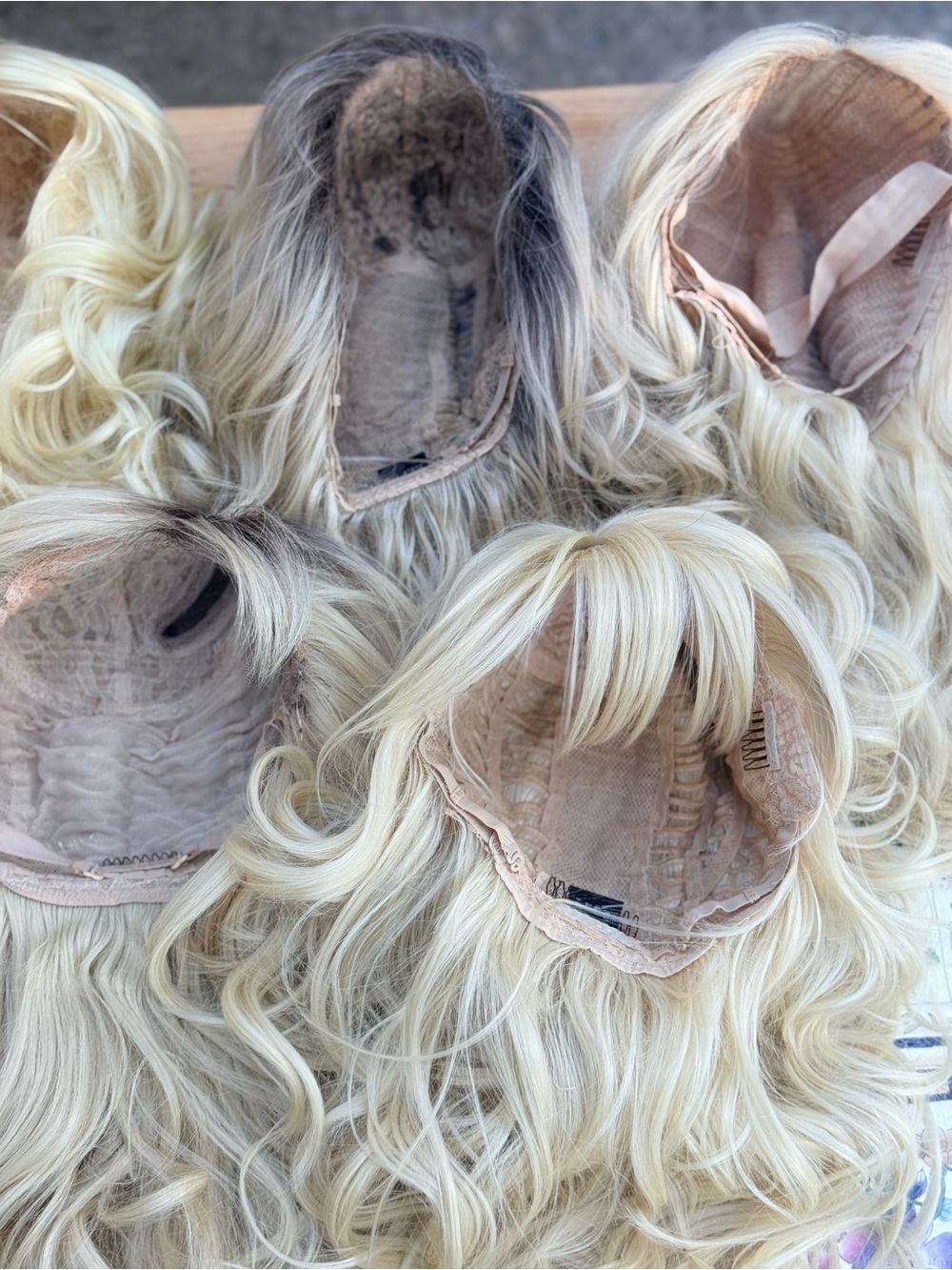 New & Used Blonde Layered Women's Wig - Natural Blonde - Picture 5 of 10